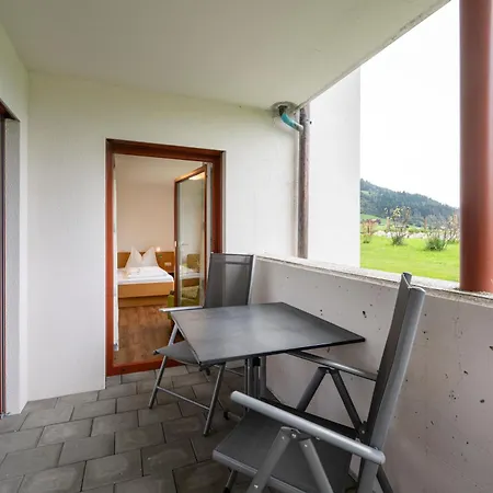 Am Reitecksee 아파트 3*